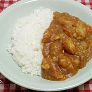 ローリエの香り♪鶏肉のカレー